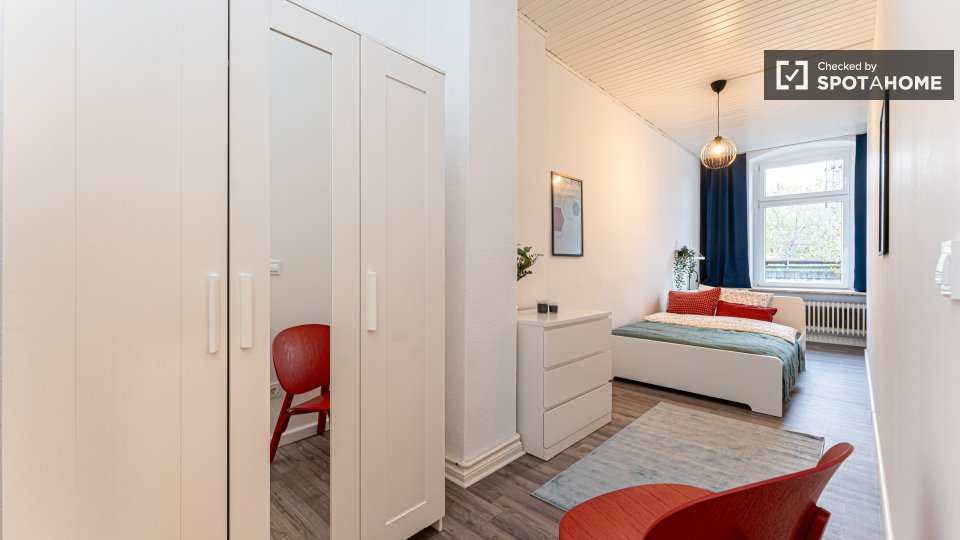 Double room Berlin, 5 beds, 95m² — photo 6