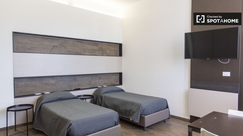 Apartment Rome, 1 bed — photo 1