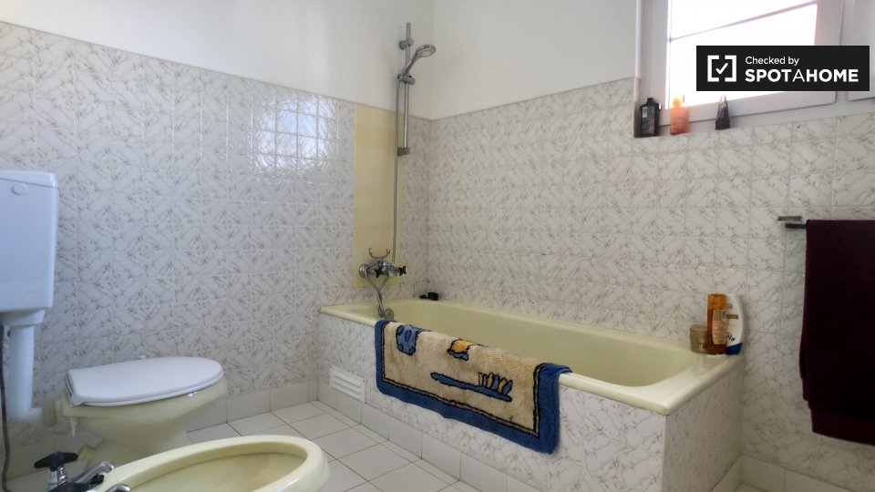 Double room Lisbon, 5 beds, 200m² — photo 14