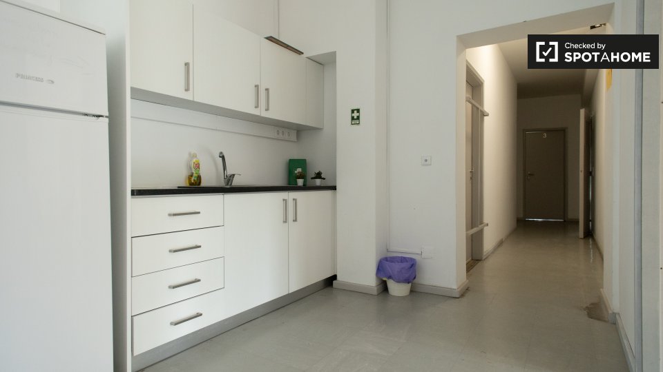 Double room Porto, 9 beds, 285m² — photo 19