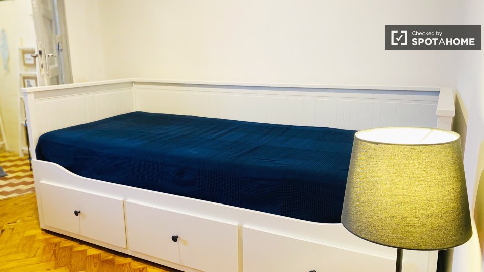 Double room Lisbon, 5 beds, 120m² — photo 42
