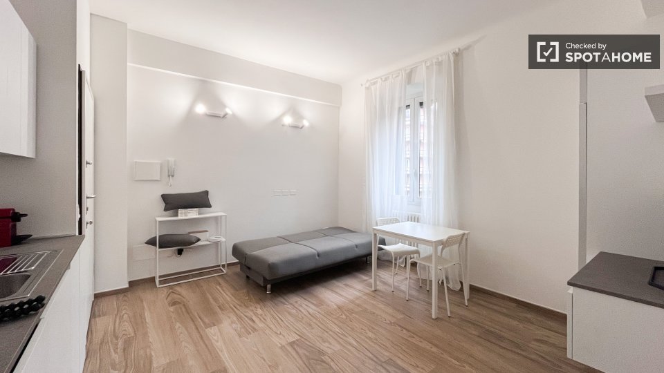 Apartment Milan, 1 bed, 34m² — photo 13