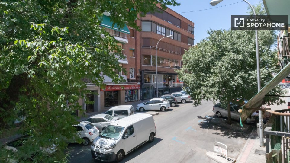Double room Madrid, 4 beds, 75m² — photo 19