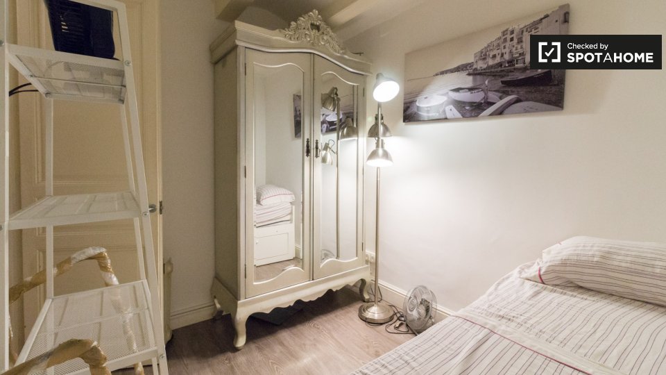 Apartment Barcelona, 2 beds, 70m² — photo 1