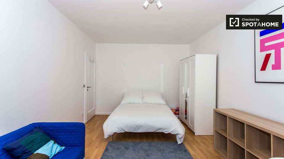 Double room Berlin, 4 beds, 65m² — photo 18