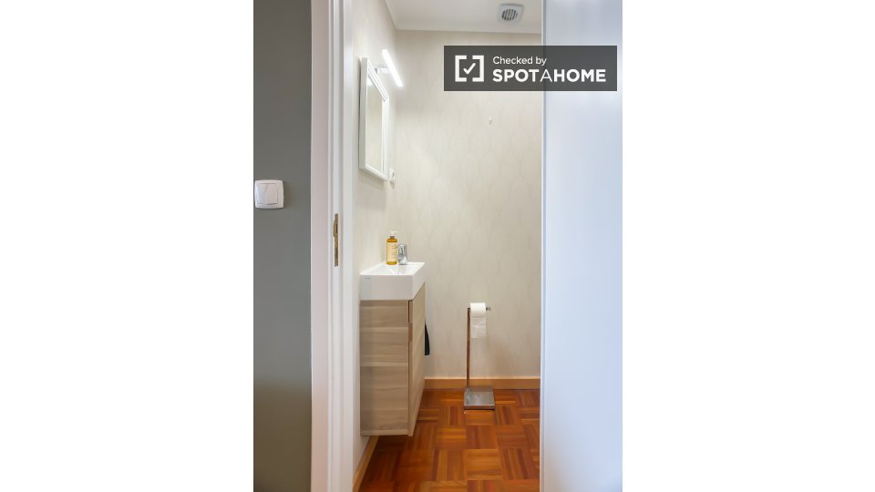 Apartment Lisbon, 1 bed, 60m² — photo 10