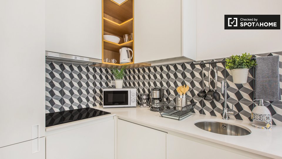 Apartment Porto, 1 bed, 70m² — photo 14