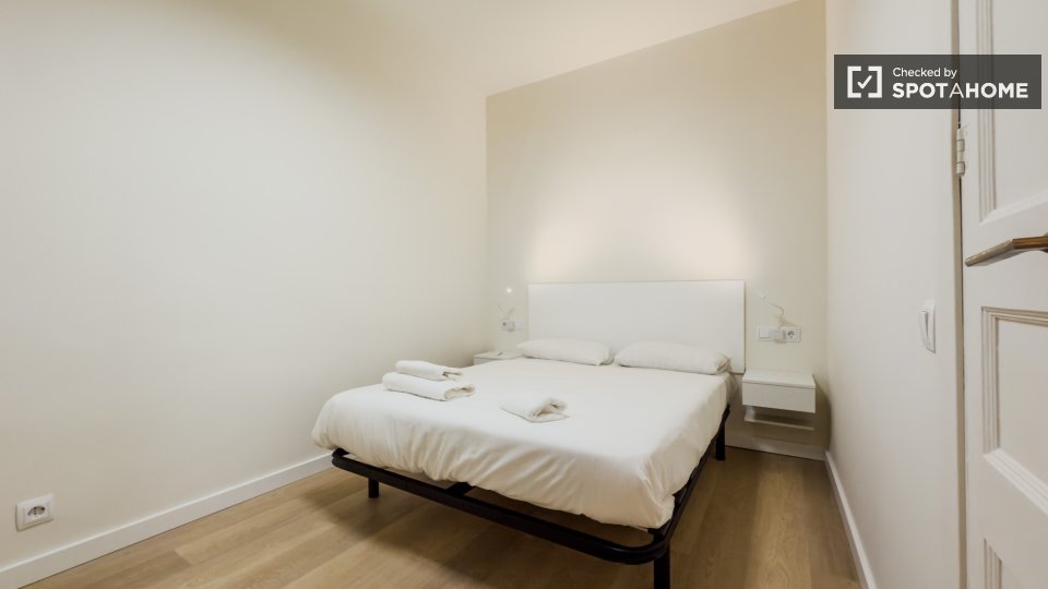 Apartment Barcelona, 3 beds — photo 45