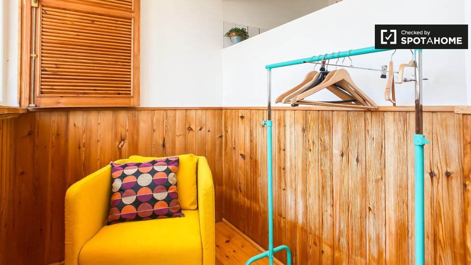 Double room Lisbon, 4 beds — photo 18