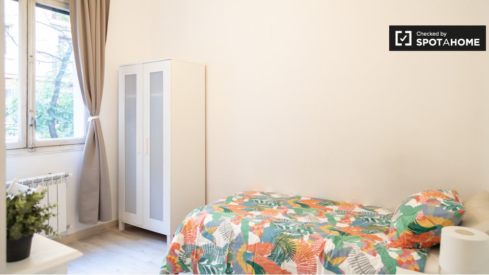 Double room Madrid, 8 beds — photo 1