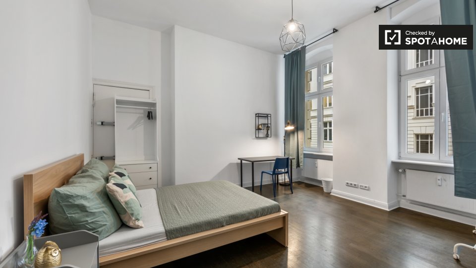 Double room Berlin, 9 beds, 227m² — photo 17