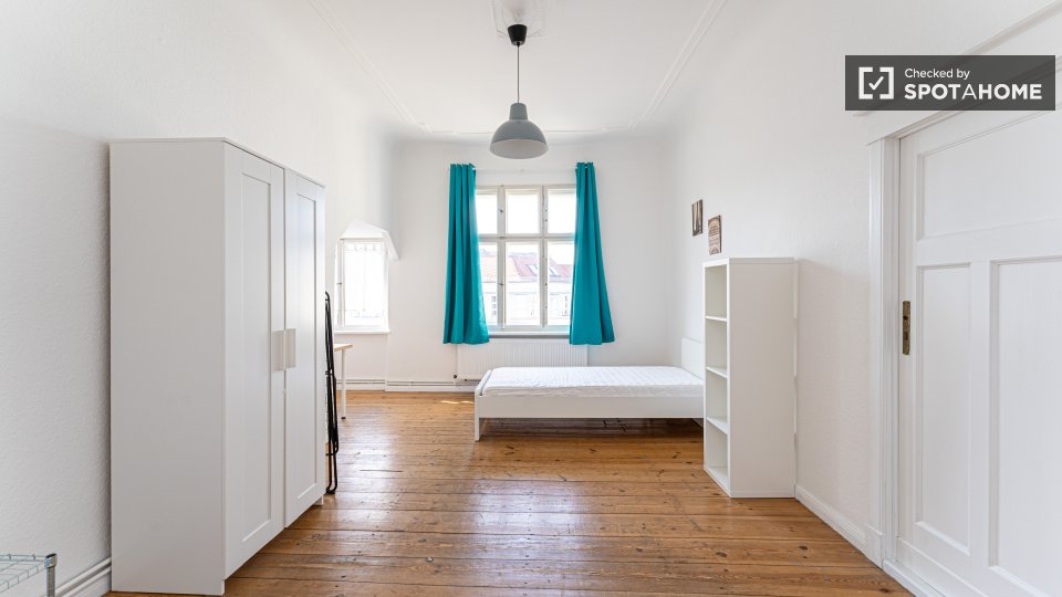 Double room Berlin, 5 beds, 148m² — photo 19