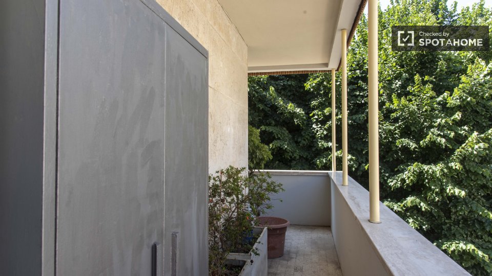 Double room Rome, 3 beds — photo 25