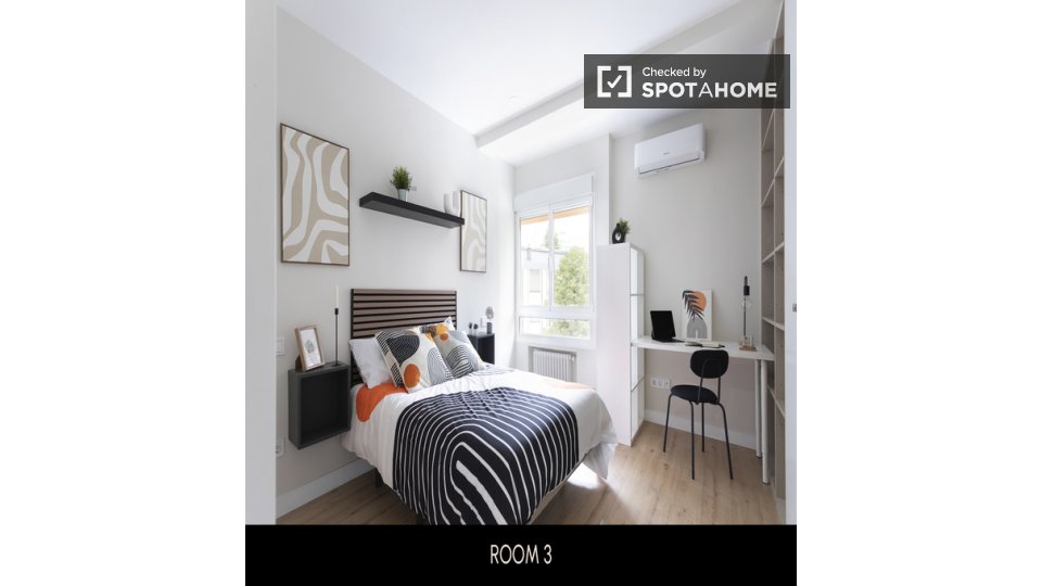 Double room Madrid, 7 beds, 162m² — photo 10