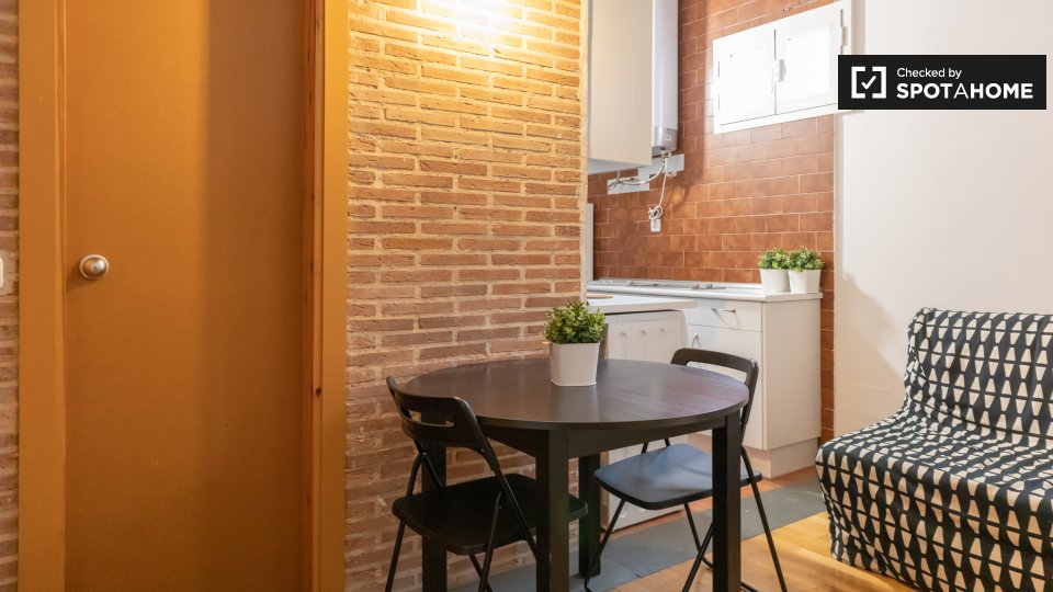 Apartment Madrid, 1 bed, 40m² — photo 2