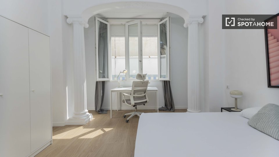 Double room Valencia, 5 beds — photo 12