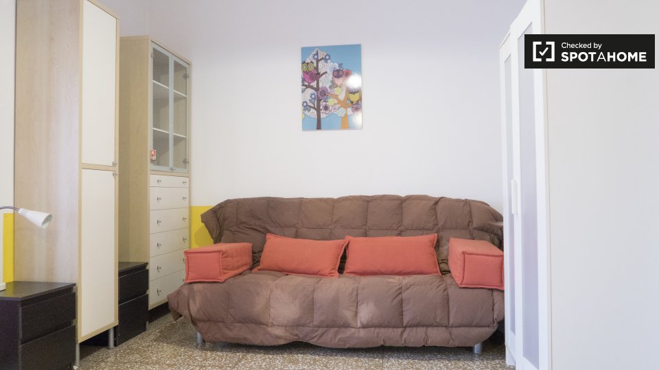 Double room Rome, 3 beds, 70m² — photo 3
