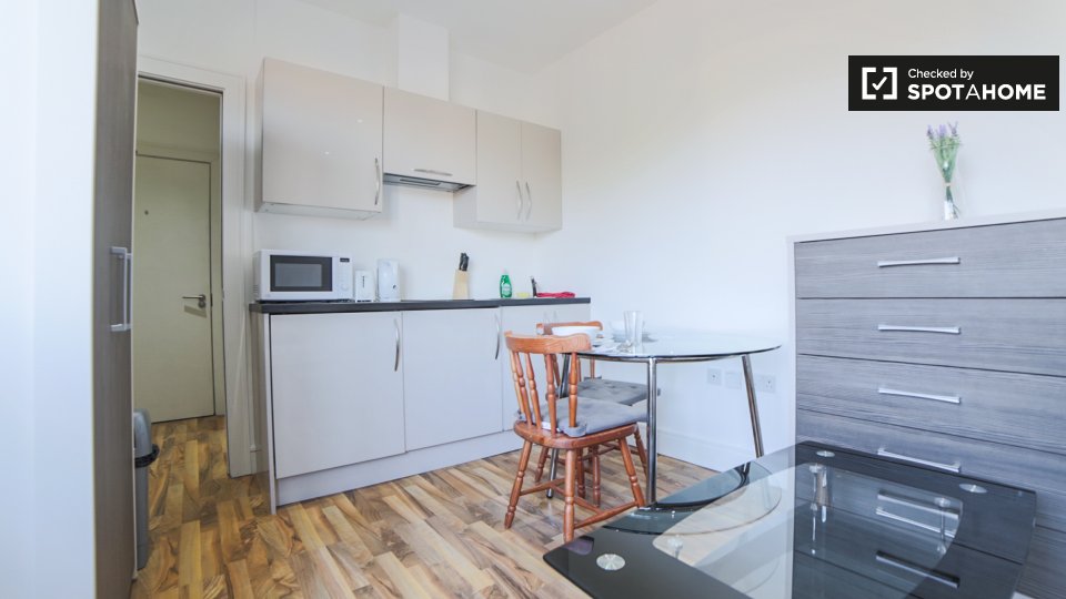 Apartment mono London — photo 2
