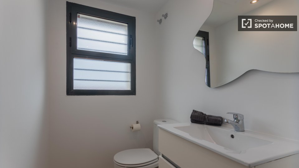 Apartment Valencia, 4 beds, 152m² — photo 4
