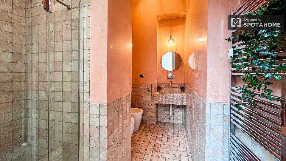 Double room Milan, 5 beds — photo 9