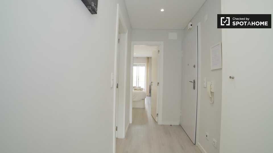 Apartment Lisbon, 1 bed, 200m² — photo 12