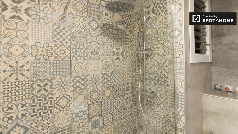 Double room Barcelona, 4 beds — photo 19