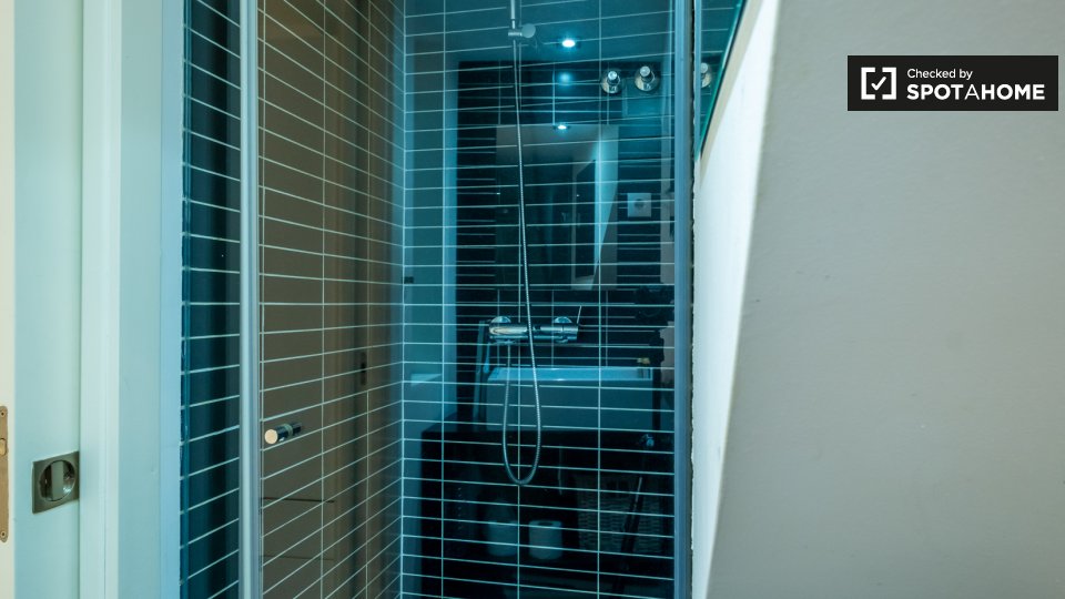 Apartment Lisbon, 1 bed — photo 19