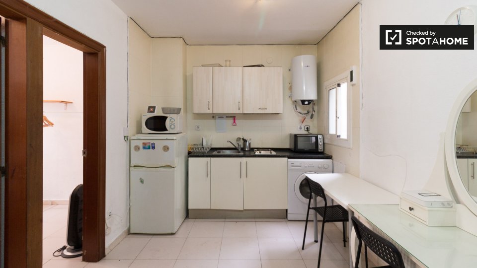 Apartment Barcelona, 2 beds, 60m² — photo 1