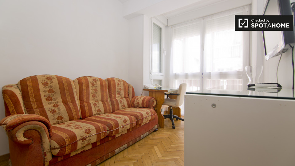 Apartment Madrid, 2 beds, 50m² — photo 2
