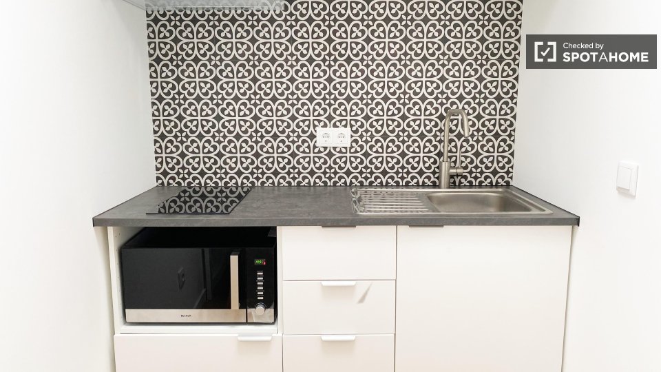 Double room Lisbon, 8 beds — photo 15