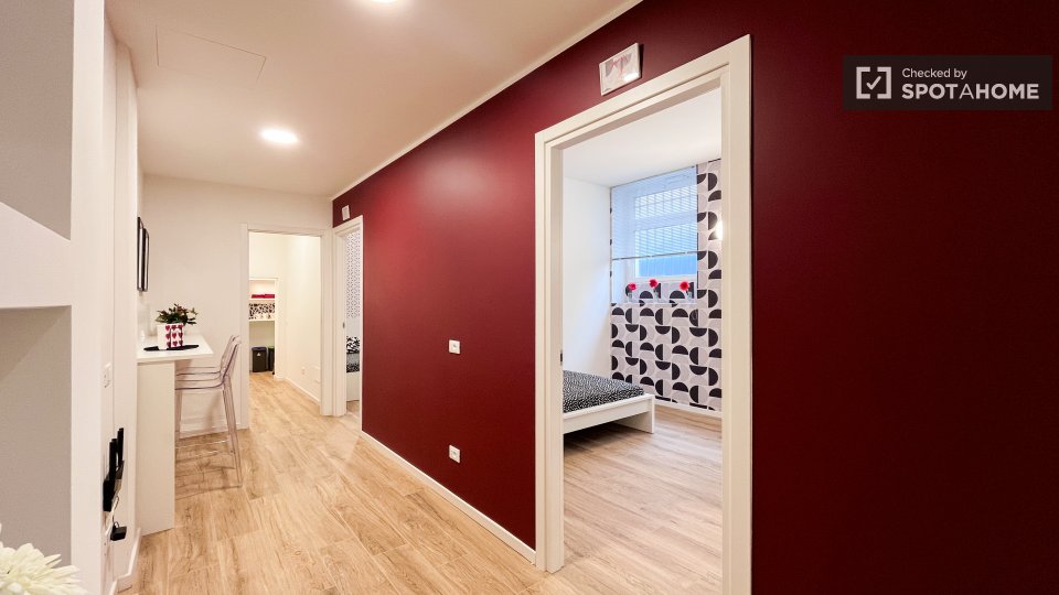 Double room Milan, 4 beds — photo 15