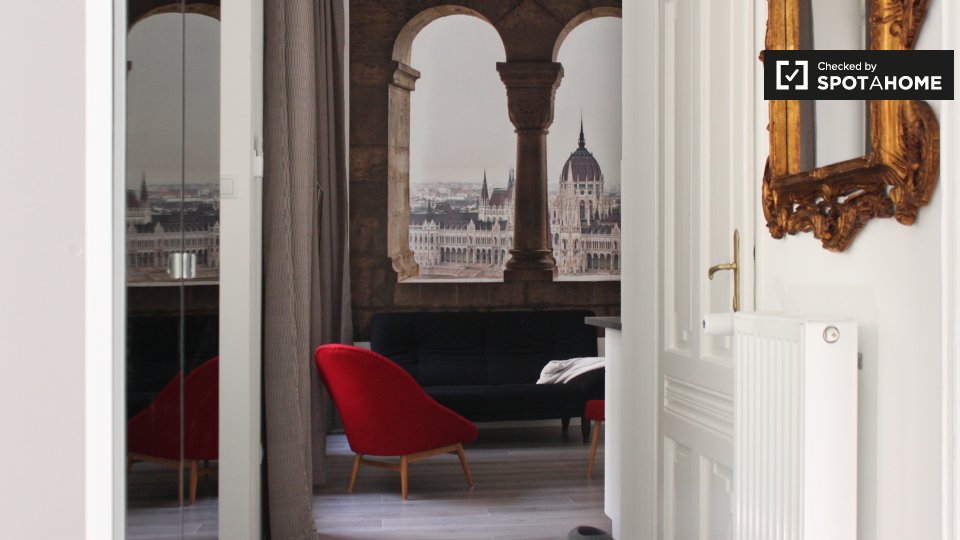 Apartment Budapest, 2 beds, 51m² — photo 3