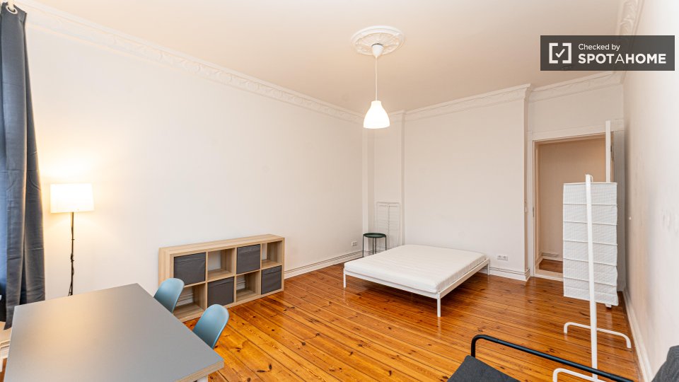 Apartment Berlin, 2 beds, 70m² — photo 1