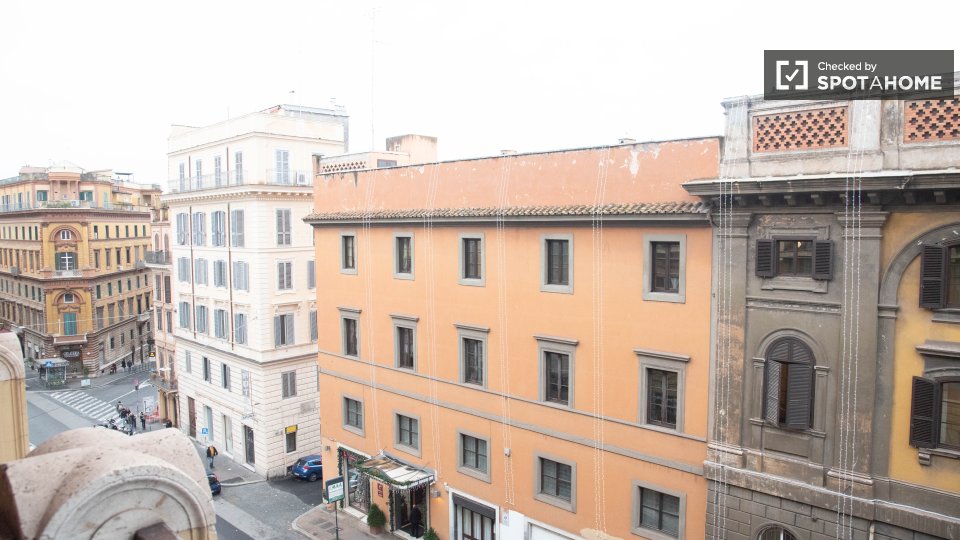 Double room Rome, 3 beds — photo 33