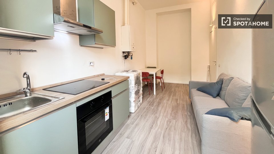 Double room Milan, 3 beds, 70m² — photo 54