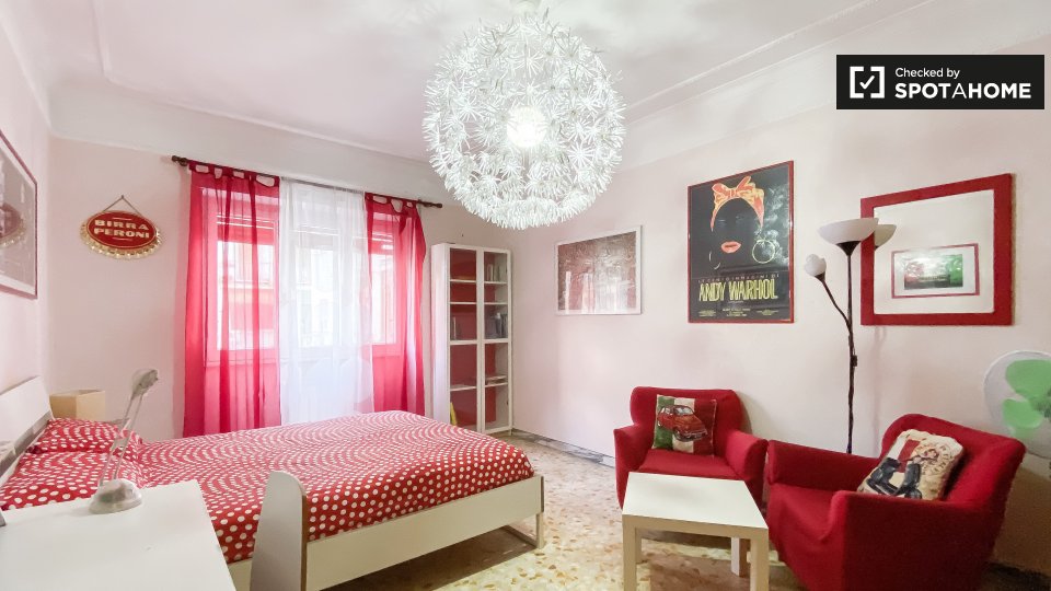 Double room Rome, 3 beds, 106m² — photo 4