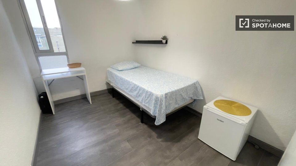 Double room Madrid, 4 beds — photo 5