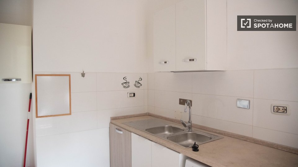 Double room Rome, 4 beds — photo 5