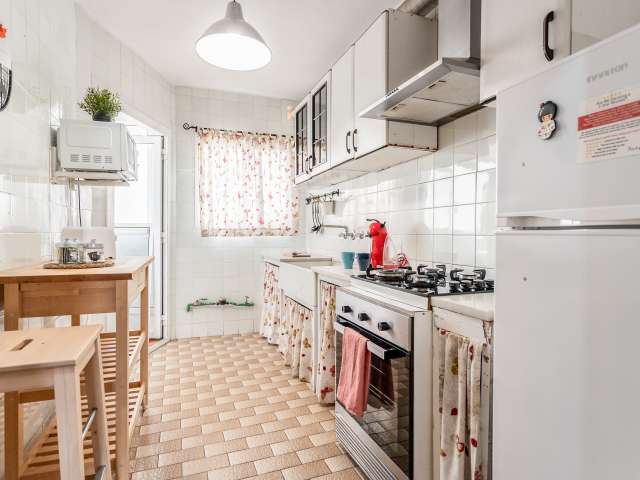3-room apartment of 89m² in Valencia photo 14