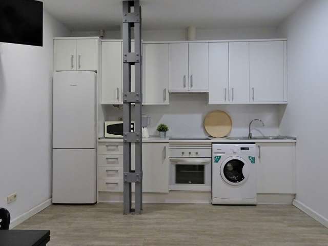 1 room of 48m² in Madrid photo 5