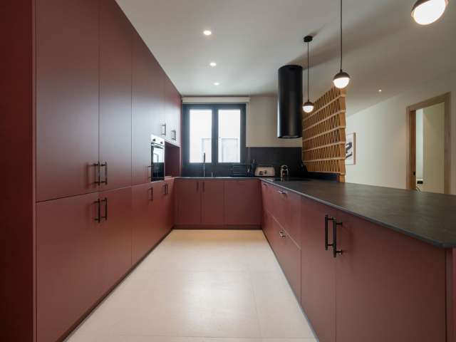 4-bedroom apartment for rent in La Gran Vía, Valencia - Več