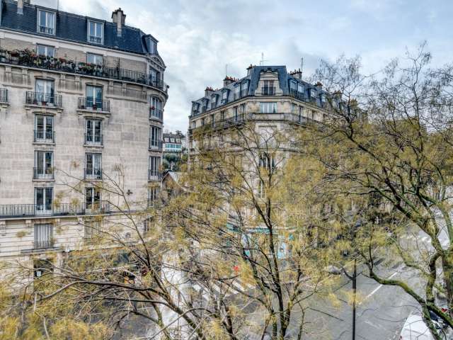 2-bedroom apartment for rent in Paris - More