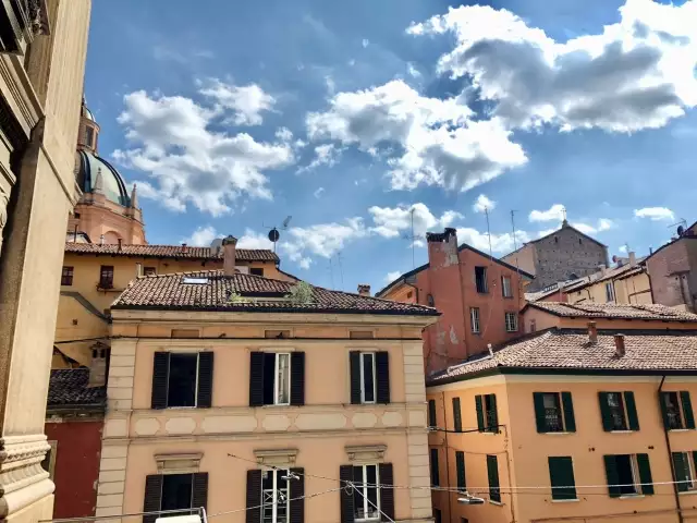 Appartamento con 1 camera da letto in affitto a Bologna