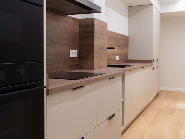 1 room of 136m² in Madrid photo 2
