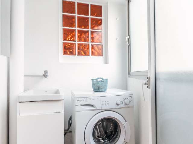 3-room apartment of 89m² in Valencia photo 2