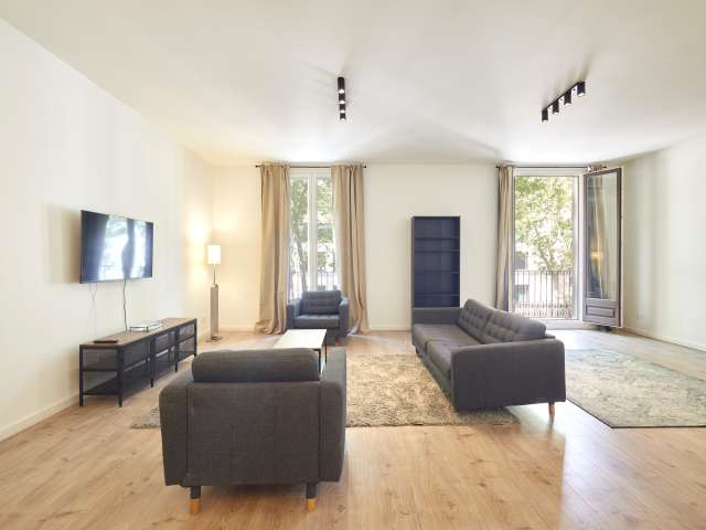 3-bedroom flat for rent in El Raval, Barcelona - Més