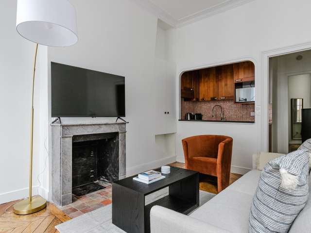 1-bedroom apartment for rent, Odéon, Paris - View 4