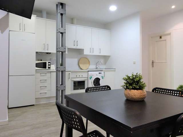 1 room of 48m² in Madrid photo 6