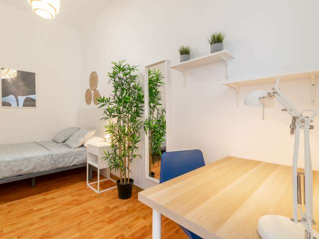 1 room of 23m² in Barcelona photo 7