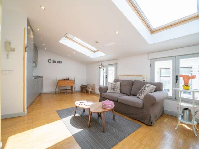 Ethereal studio apartment for rent in Cortes, Madrid - More
